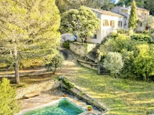 Villa parc de 25000 m2