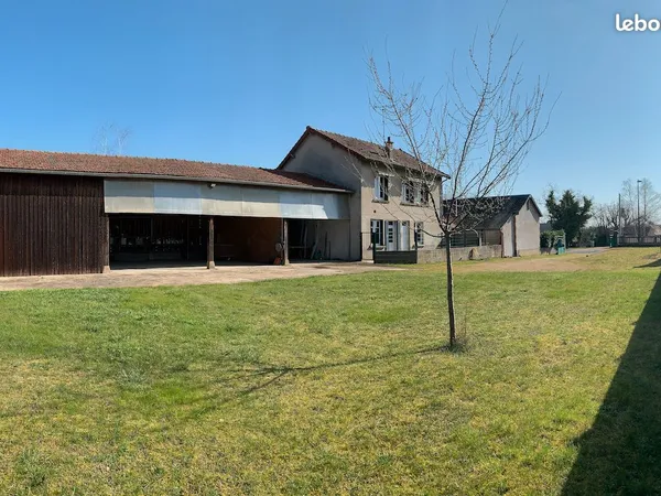 Maison + terrain constructible 900 m² + hangar 200 m² - Opportunité rare à 135 000