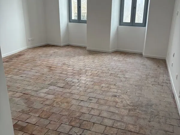 Appartement entièrement rénové à Suze la rousse