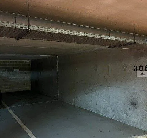 Parking 13 m²