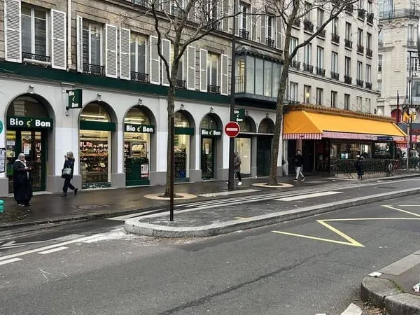 Boutique 2 pièces 310 m²