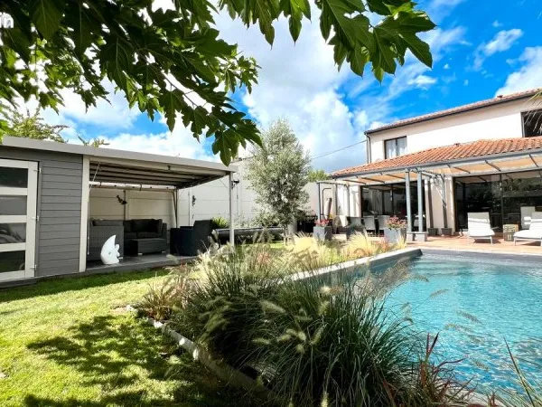 Maison Bruges limite Le Bouscat 5 pièces 145 m2