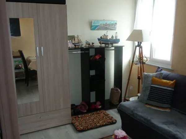 STUDIO PROCHE DE LA PLAGE ET DES COMMERCES