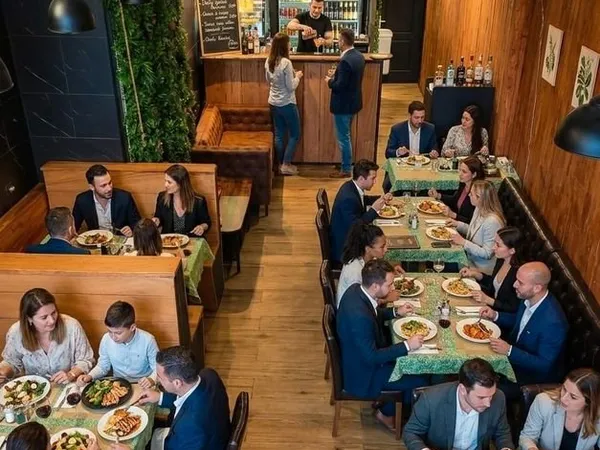 Urgent - Vente fonds de commerce restauration clé en main + étages - Emplacement idéal