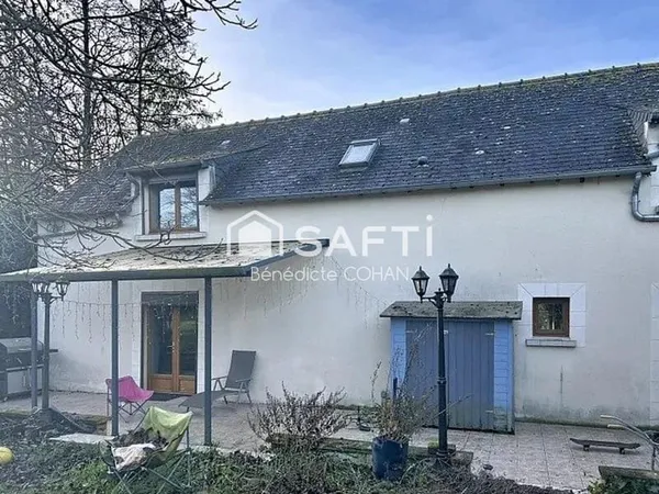 Maison quatre chambres, dans un hameau paisible, à 7 km de Bricy