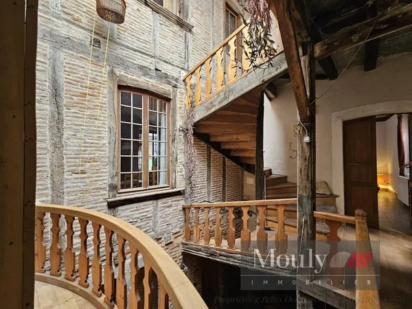 Maison De Ville Au Coeur Du Quartier Historique Avec Ascenseur