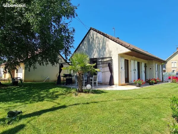 Maison plain pied 3 chambres avec jardin 400 m²