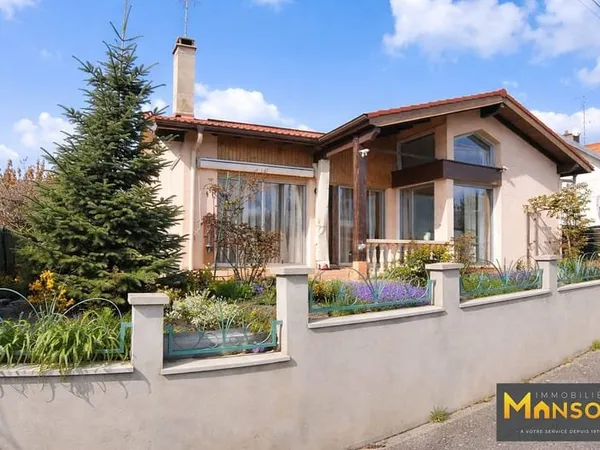 Rare sur le secteur - Maison d'architecte de plain-pied 143