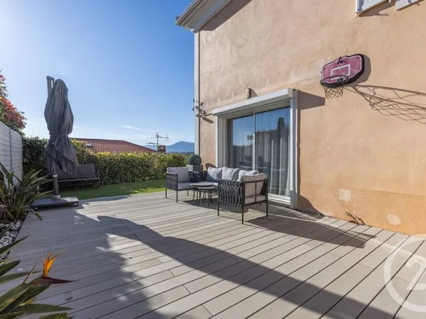 Maison 5 pièces 100 m²