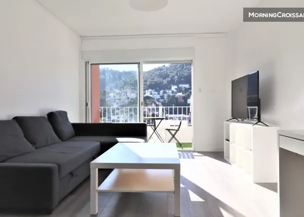 Location T4, parking + Calanques