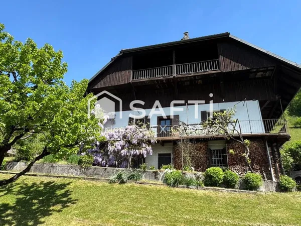 Ferme authentique avec terrain constructible 2813 m2
