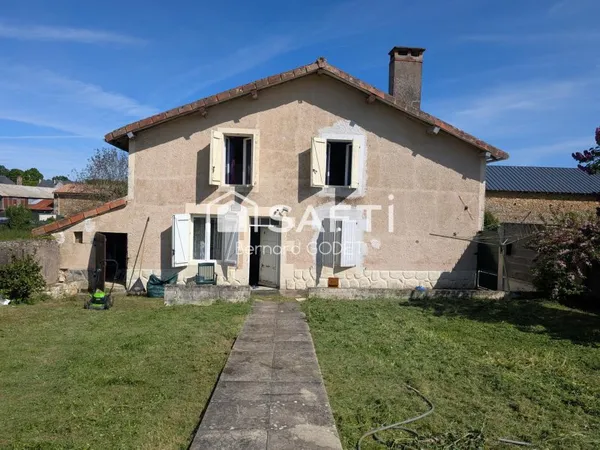 Maison de caractère 1870 rénovée - 230 m² - 5 chambres - Piscine - Terrain clos .