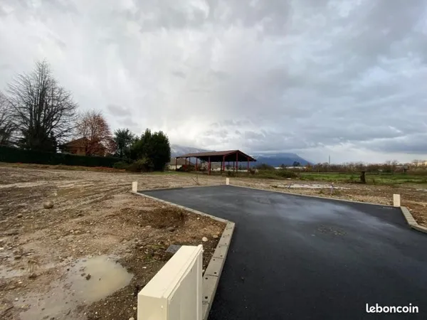 Terrain 571 m² Moirans