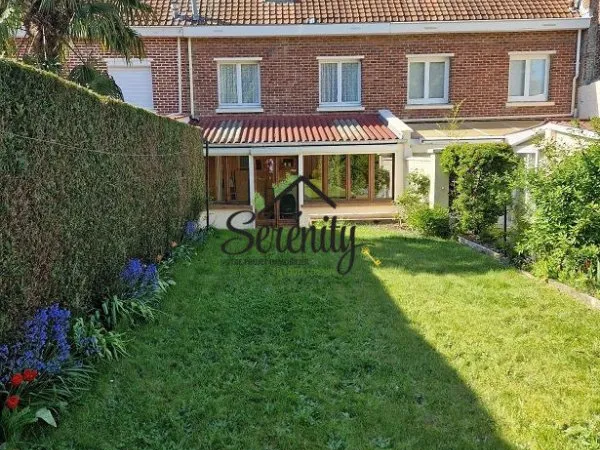 Maison, 3 chambres, cave et jardin.