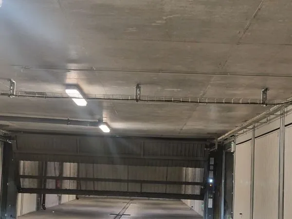 Box garage sécurisé - emplacement stratégique aux portes de genève
