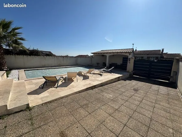 Villa avec piscine & jacuzzi chauffée 3 chambres - terrasse