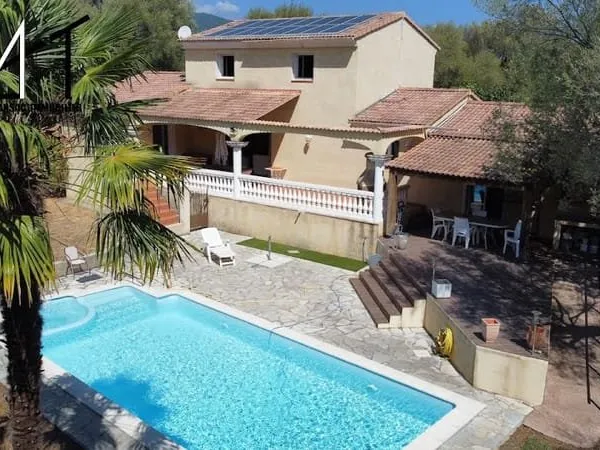 Maison 7 pièces 182 m²