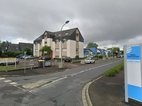 Bureau 66 m²