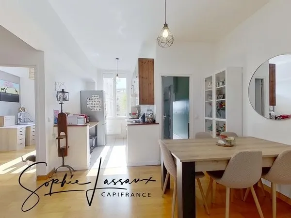 Appartement lumineux de 3 pièces à vendre à Magny-en-Vexin - 53 m², 2 chambres, en coeur de ville