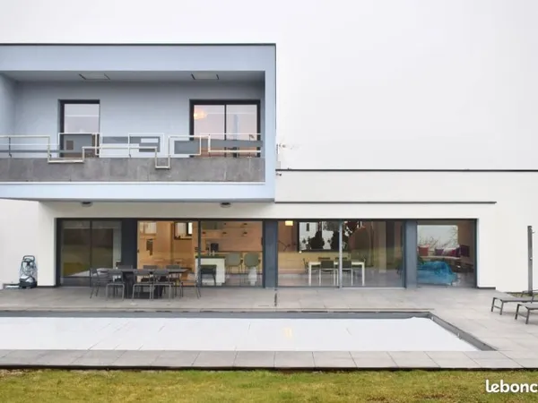 Villa d'architecte à THIONVILLE GUENTRANGE