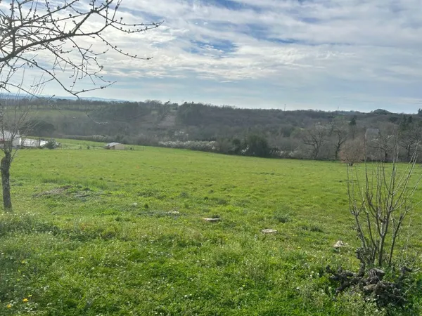 Terrain constructible de 908 m² sur les hauteurs de Castres