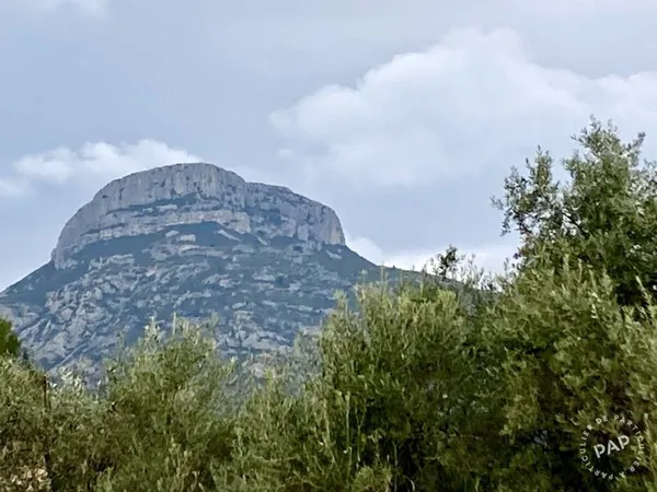 Terrain 701 m²