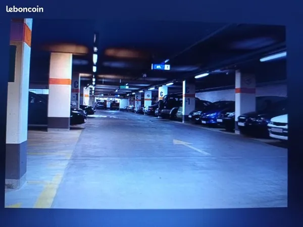Places de parking souterrain à Dijon