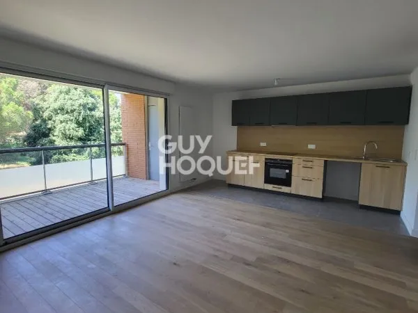 LOCATION T4 - 2 LOGGIAS - 2 PARKING - CHAUFFAGE EAU CHAUDE EAU FROIDE INCLUS DANS LES CHARGES