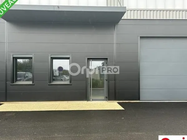 Local d'activité 179 m²