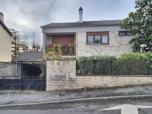 À vendre - Maison familiale avec sous-sol total à Gagny (secteur pavillonnaire et calme)