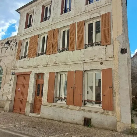 Maison 8 pièces 136 m²