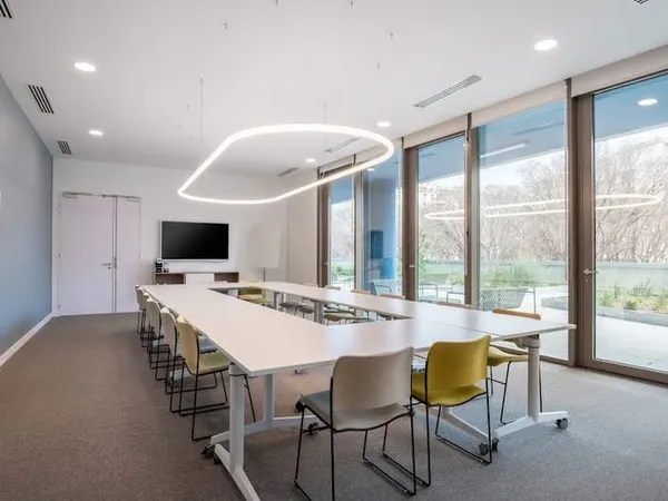 Bureau 45 m²