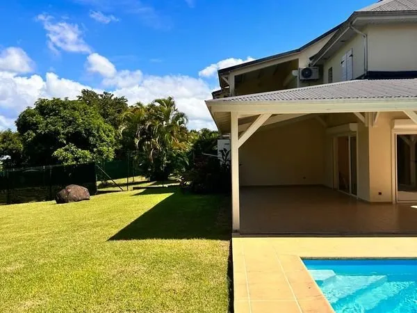 Location maison petit bourg