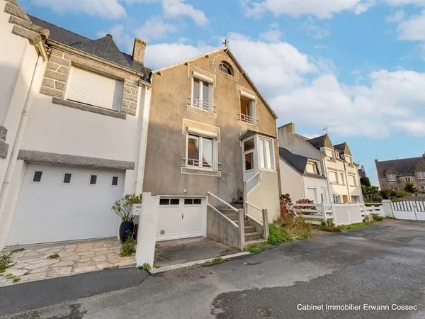 LECHIAGAT - Maison entre le port et la plage
