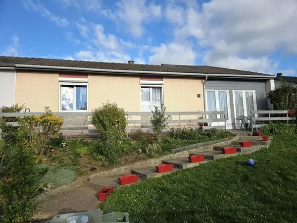 Bouxières-aux-Dames - Belle maison de plain-pied avec jardin et garage