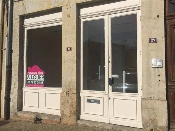 Local commercial 1 pièce 27 m²