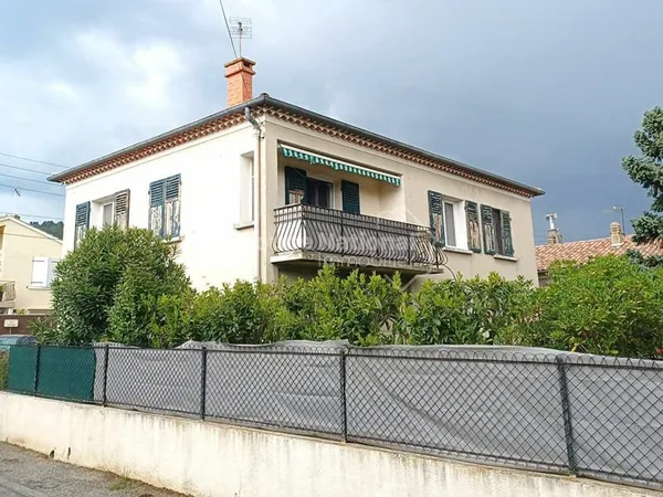 VILLA AVEC 2 LOGEMENTS
