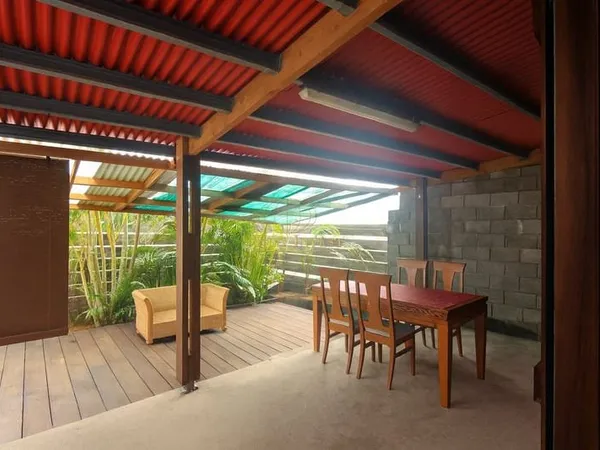A vendre maison à étage F4 sur un terrain de 206 m2 à Saint
