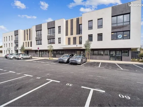 Bureaux Neufs aménagés Aubagne Napollon