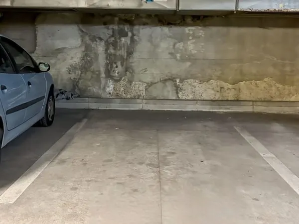 Parking/Garage
