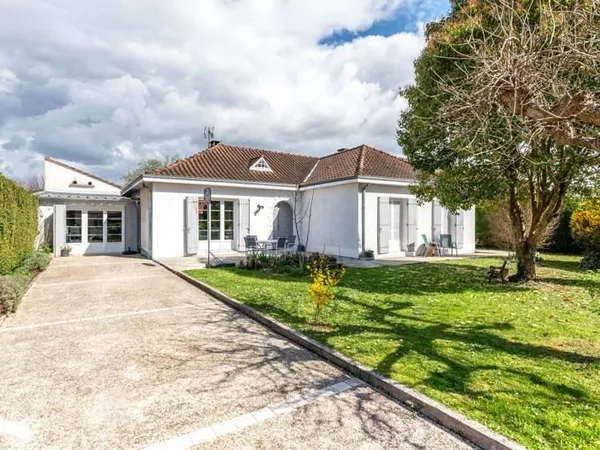 Maison de plain-pied 6 pièces 132 m²