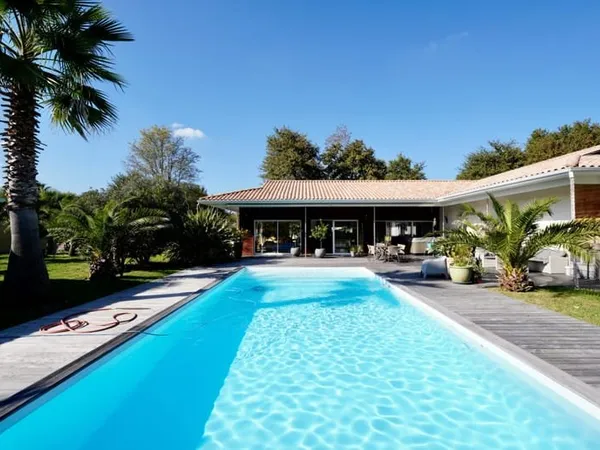 Magnifique villa à Cestas entièrement rénové sur plus de 350