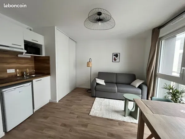 Bel appartement meublé neuf