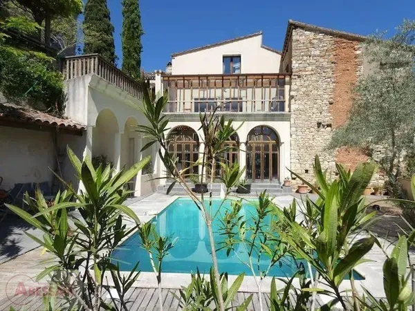 Maison de caractère