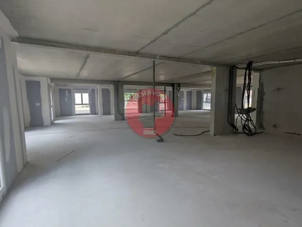 Bureau et espace de travail Vente Beaune  52m² 118772€