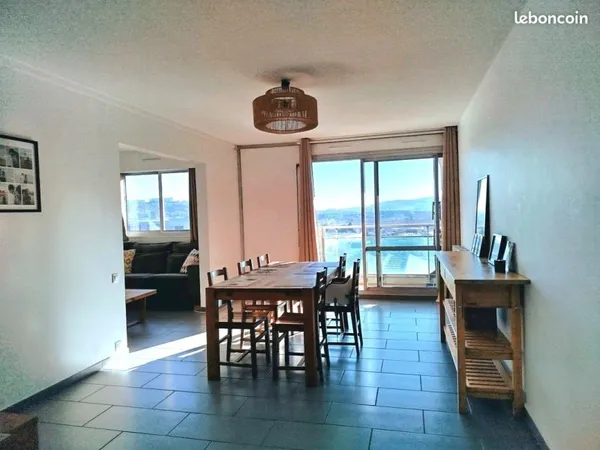 Appartement 5 pièces 101 m² - Lumineux et vue dégagée - Saint-Étienne Bergson