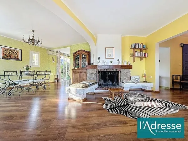 Maison 5 pièces 154 m²