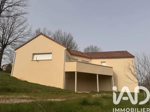 Maison de plain-pied 5 pièces 153 m²
