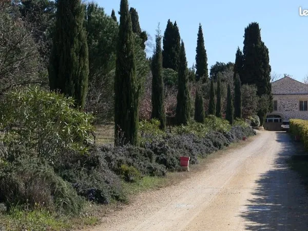 Magnifique Mas en Provence entièrement rénové