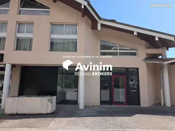 Local 190 m² Sevrier